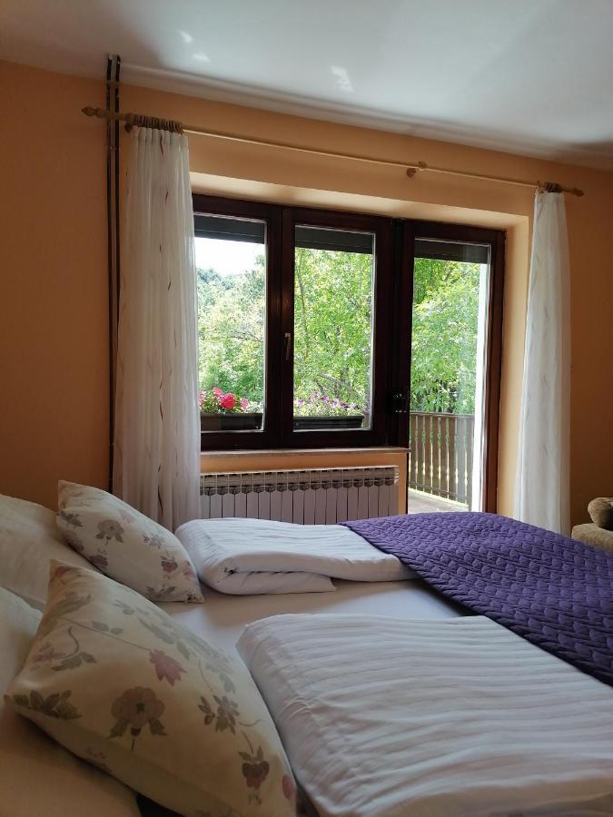 House Jezerka Hotell Jezerce Exteriör bild